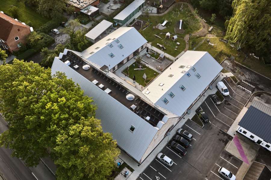 Steel, wood and recycled brick make Gladsaxe kindergartens CO2-neutral, Børnehuset Egedammen, Klausdalsbrovej 195, 2860 Søborg